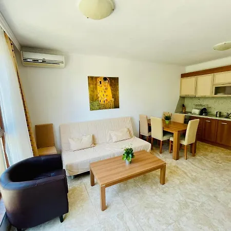 Complex Mirage Of Apartment *