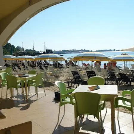 в комплекс Mirage Of