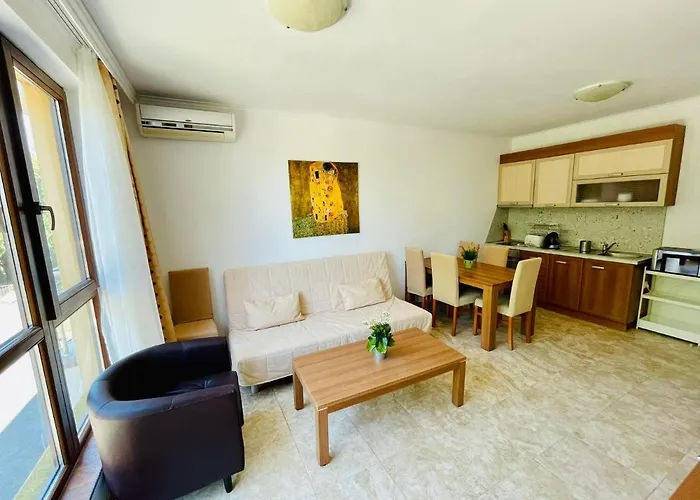 Complex Mirage Of Apartment *